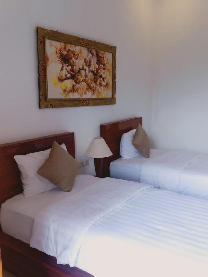D'Transit Hotel Batununggul Luaran gambar