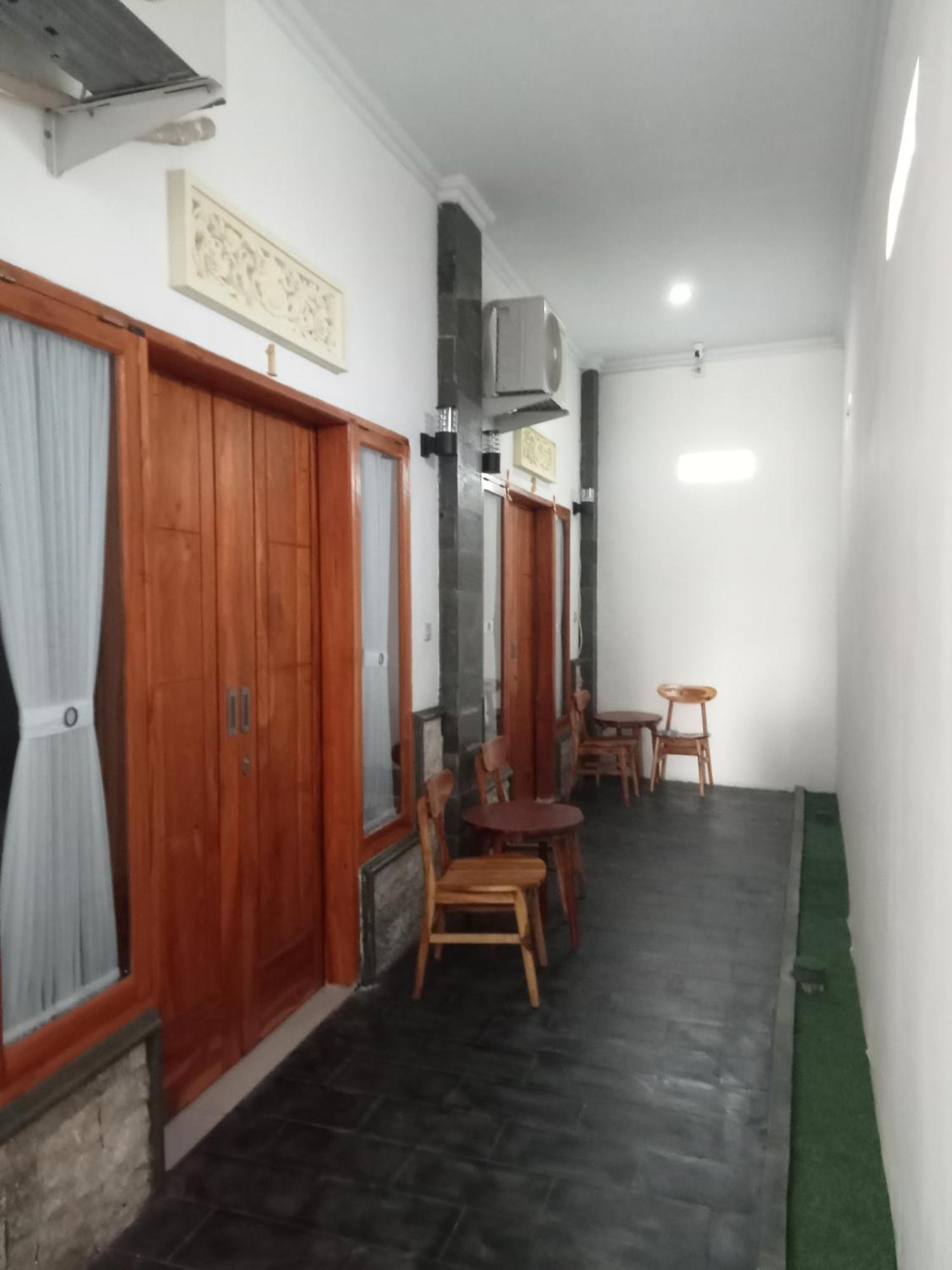 D'Transit Hotel Batununggul Luaran gambar