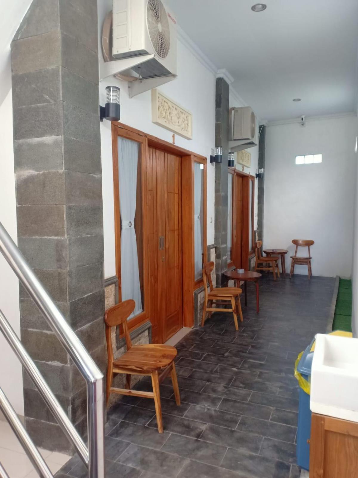 D'Transit Hotel Batununggul Luaran gambar